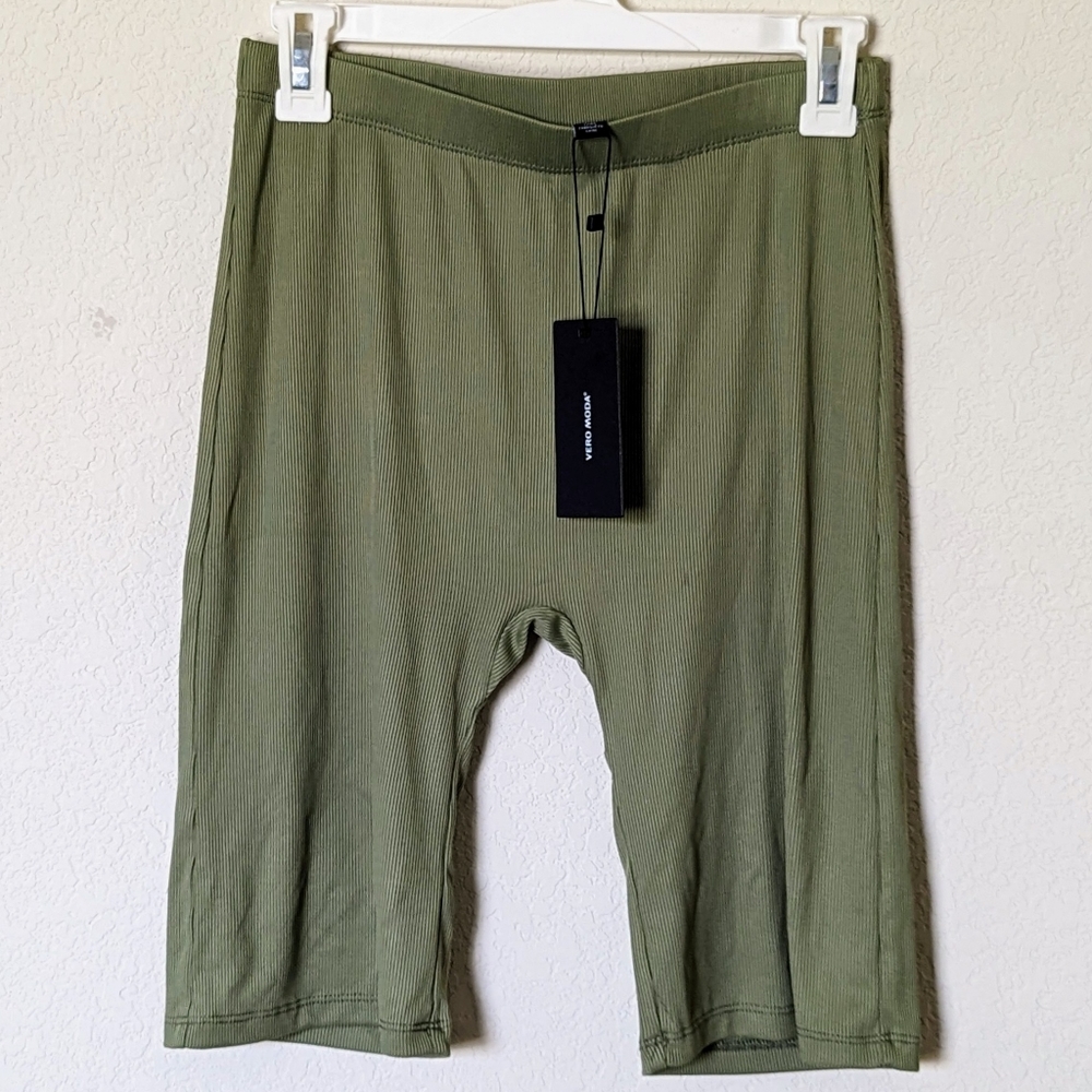 NWT Vero Moda Green Ribbed Bike Shorts